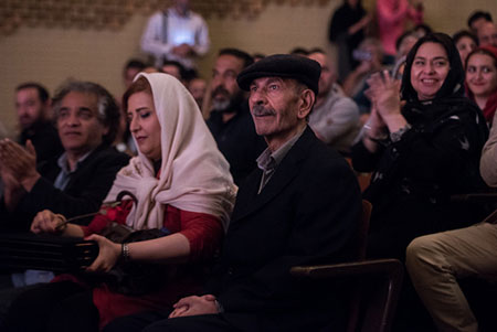آرتین کاویانی,فردوس کاویانی زرتشتی ایران