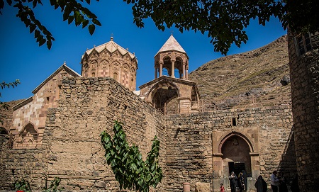 مکان های تاریخی تبریز,آثار باستانی تبریز,کلیسای استفانوس
