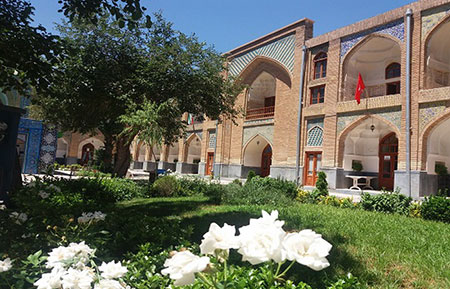 آثار تاریخی مشهد,تصاویر آثار تاریخی مشهد,مدرسه عباسقلی خان