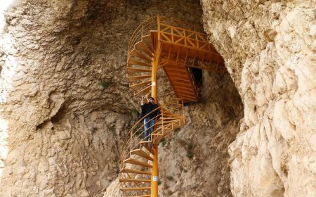 چهل‌ پله های تاریخی ایران,چهل‌ پله‌های تاریخی ایران را بیشتر بشناسید,کوه‌سنگی چهل‌پله